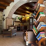 Sicilian, Taormina Villa *