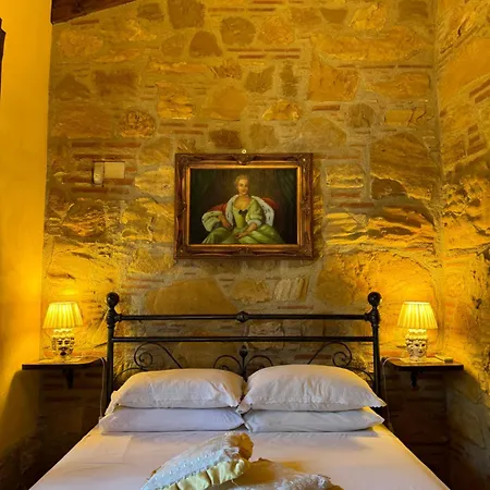 Sicilian, Taormina Willa *