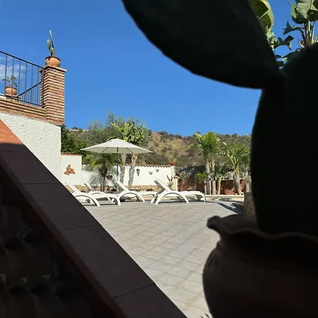 Siciliana Taormina Oasi Di Relax * Savoca